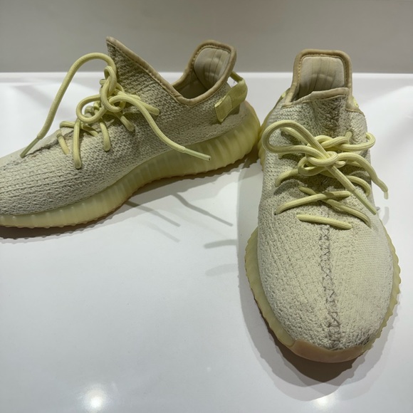 Adidas Yeezy 350 Yellow - Picture 3 of 6
